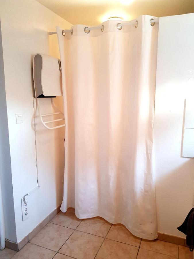 Studio Dans La Villa Les Cigales เลซิยอง คอร์เบรียส์ ภายนอก รูปภาพ